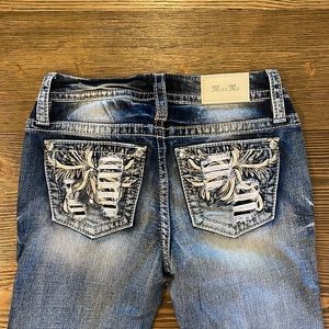 26x32 Miss Me Women’s Mid Rose Boot Jean